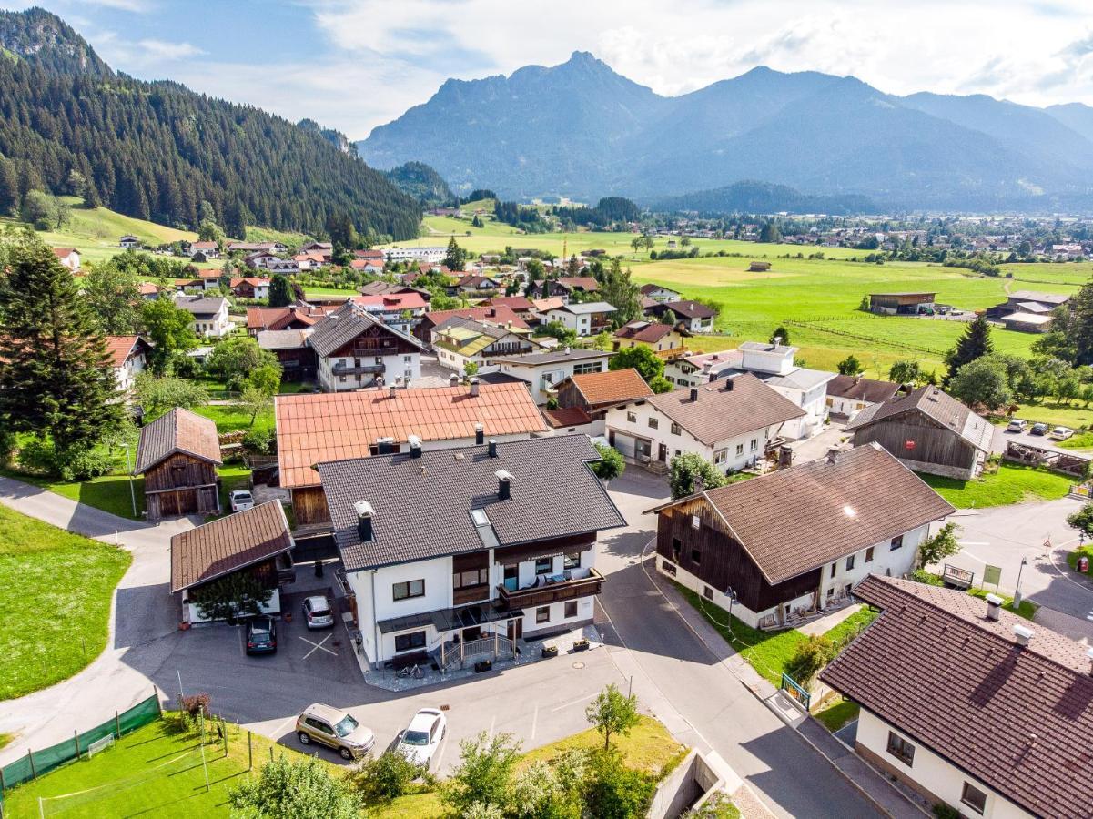 Haus Gebhard Apartment Reutte Exterior foto